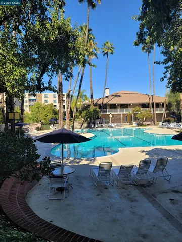 a view of empty room with front door