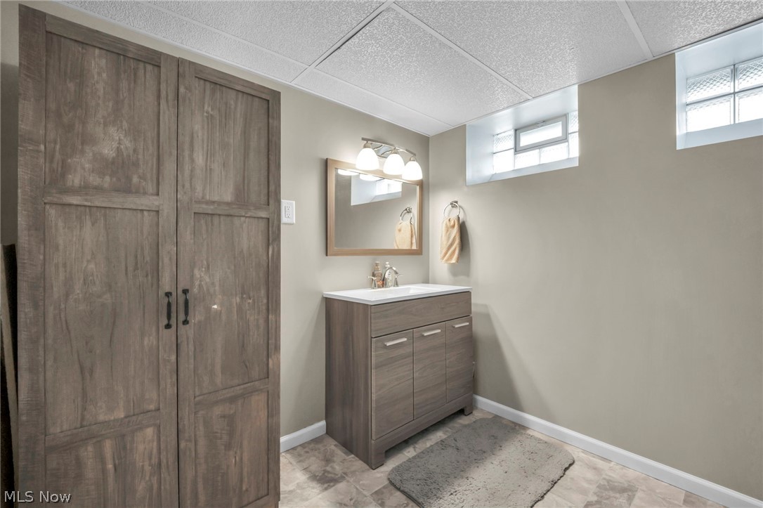 28815 Alton Road Wickliffe, OH 44092 - Photo 19 of 23