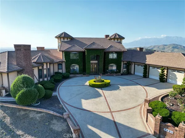 $1,625,000 | 7421 Live Oak Drive, Jurupa Valley, CA 92509