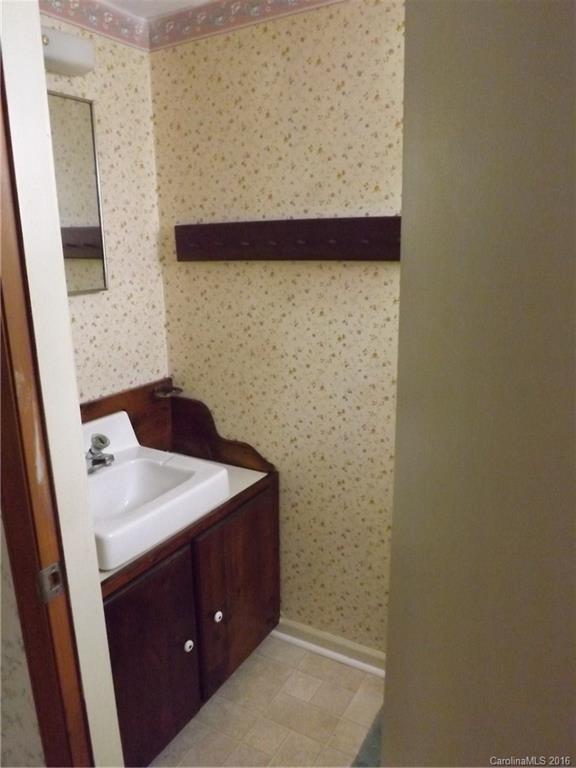 7230 Riding Trail Road, Unit 23 Charlotte, NC 28212 - Photo 18 of 20