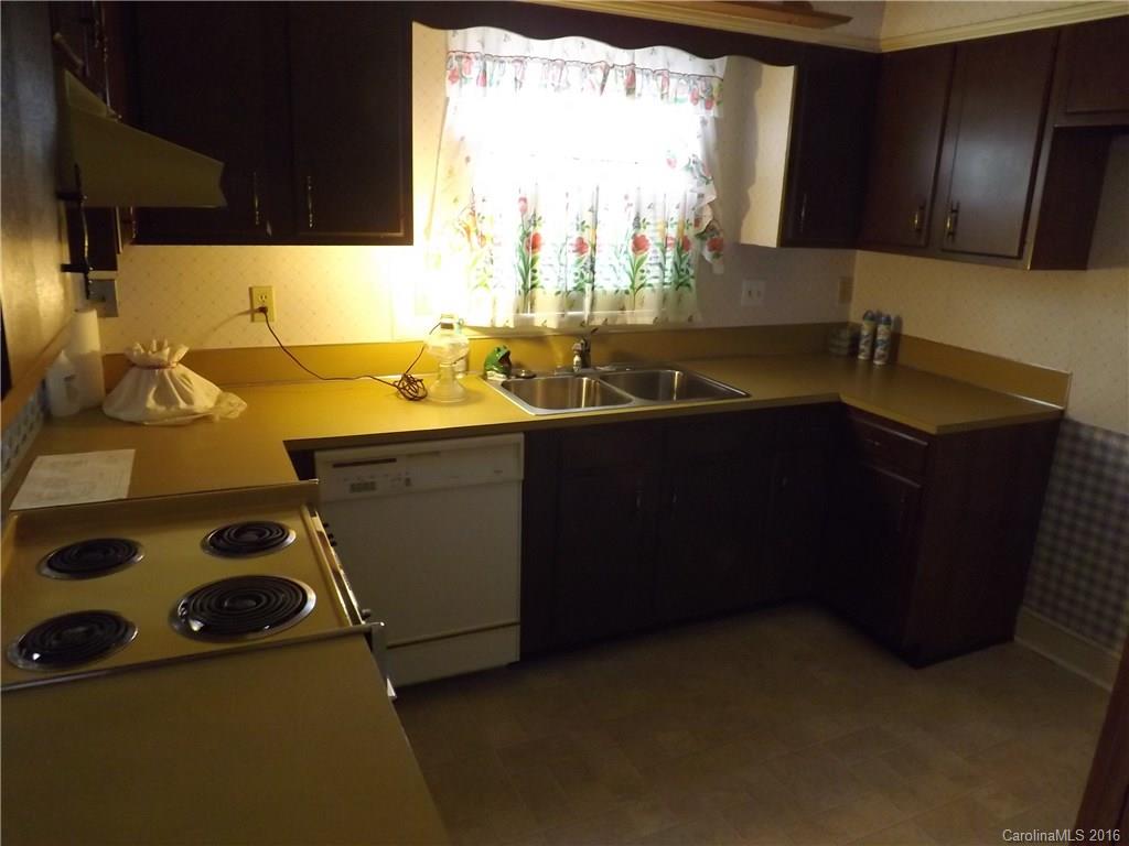7230 Riding Trail Road, Unit 23 Charlotte, NC 28212 - Photo 4 of 20