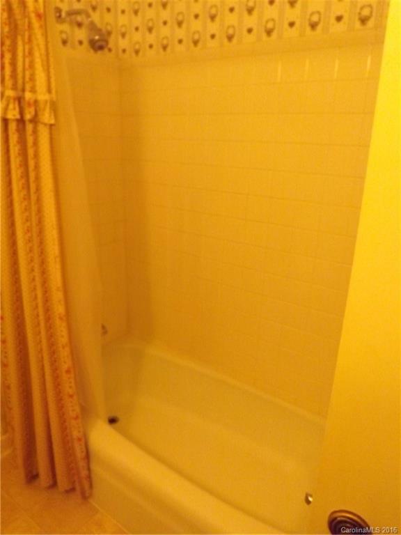 7230 Riding Trail Road, Unit 23 Charlotte, NC 28212 - Photo 8 of 20