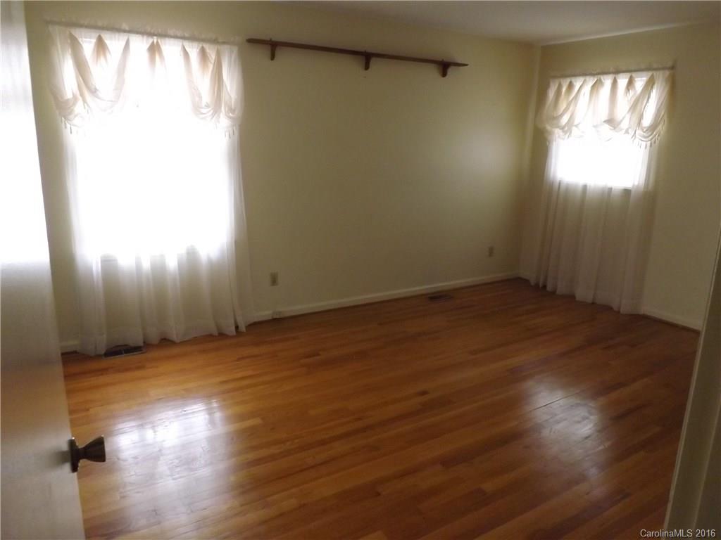 7230 Riding Trail Road, Unit 23 Charlotte, NC 28212 - Photo 9 of 20
