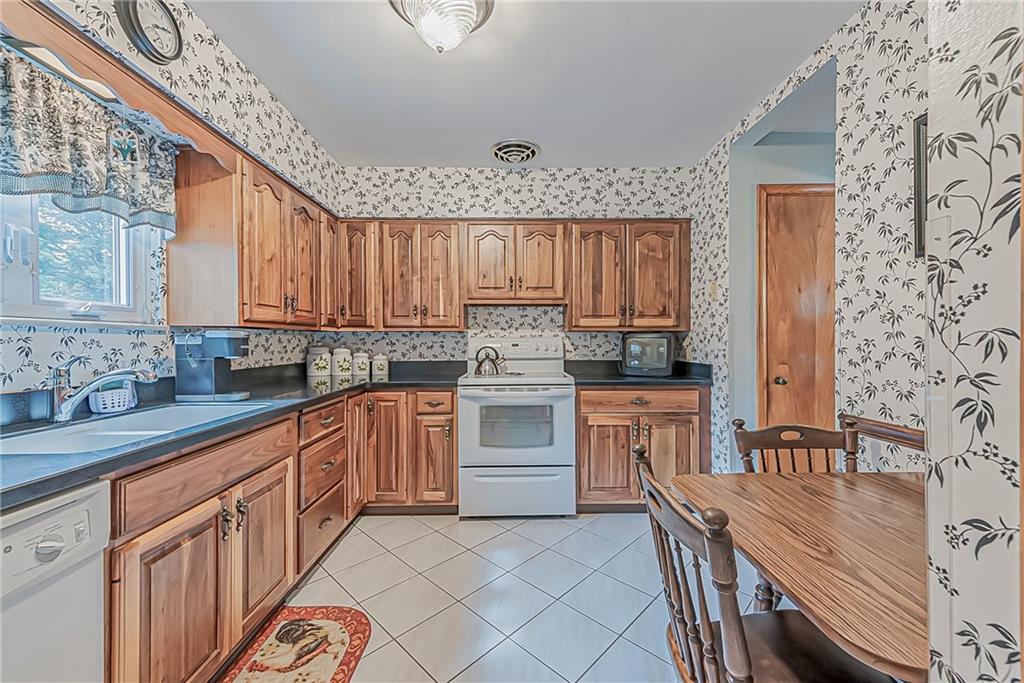 112 Turnpike Street Irwin, PA 15642 - Photo 7 of 20 Gallery Image 7