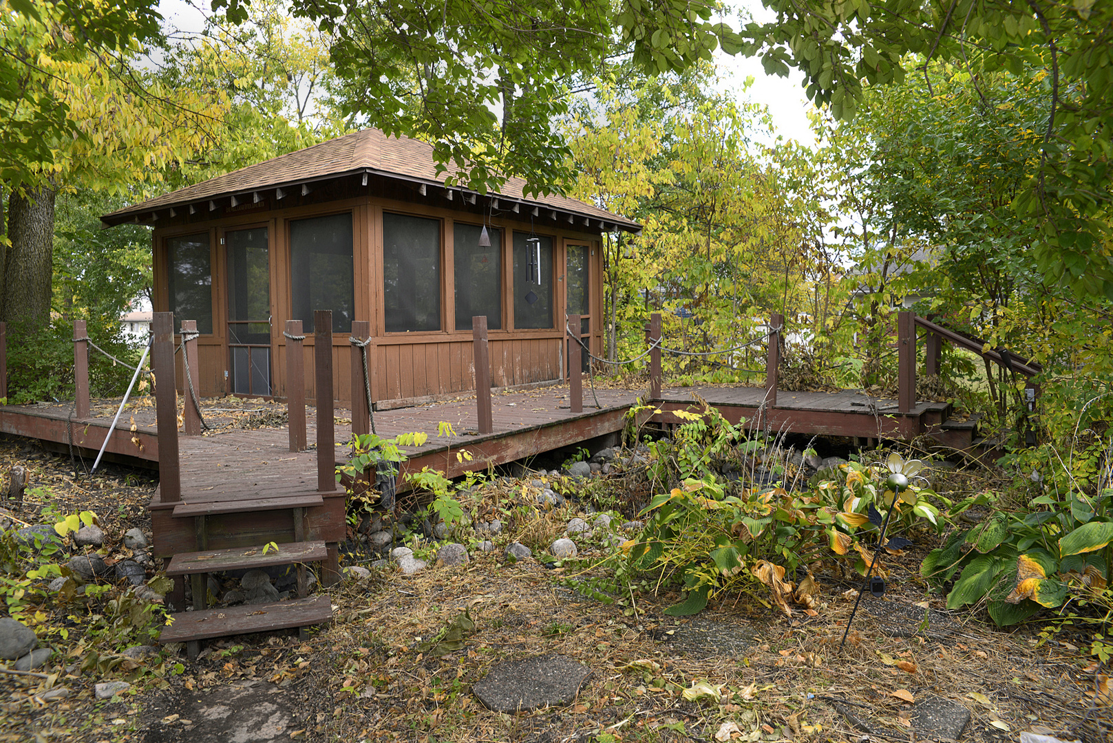 1050 State Street Ottawa, IL 61350 - Photo 23 of 25 a backyard of a house with lots of green space