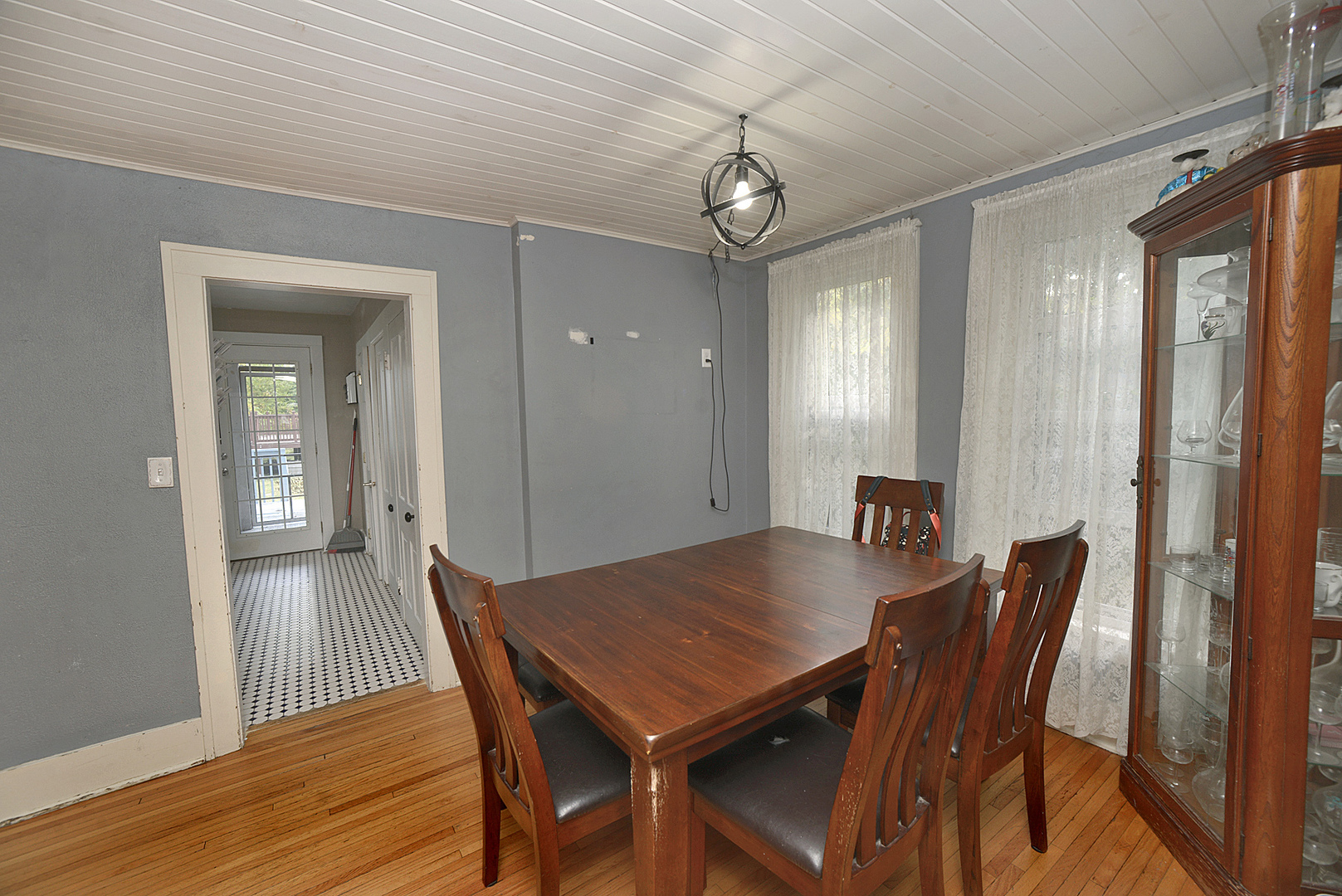 1050 State Street Ottawa, IL 61350 - Photo 5 of 25 a view of a dining room with furniture window and wooden floor