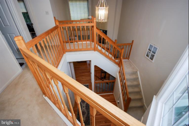 1503 Deer Point Way Reston, VA 20194 - Photo 5 of 21 a view of an entryway