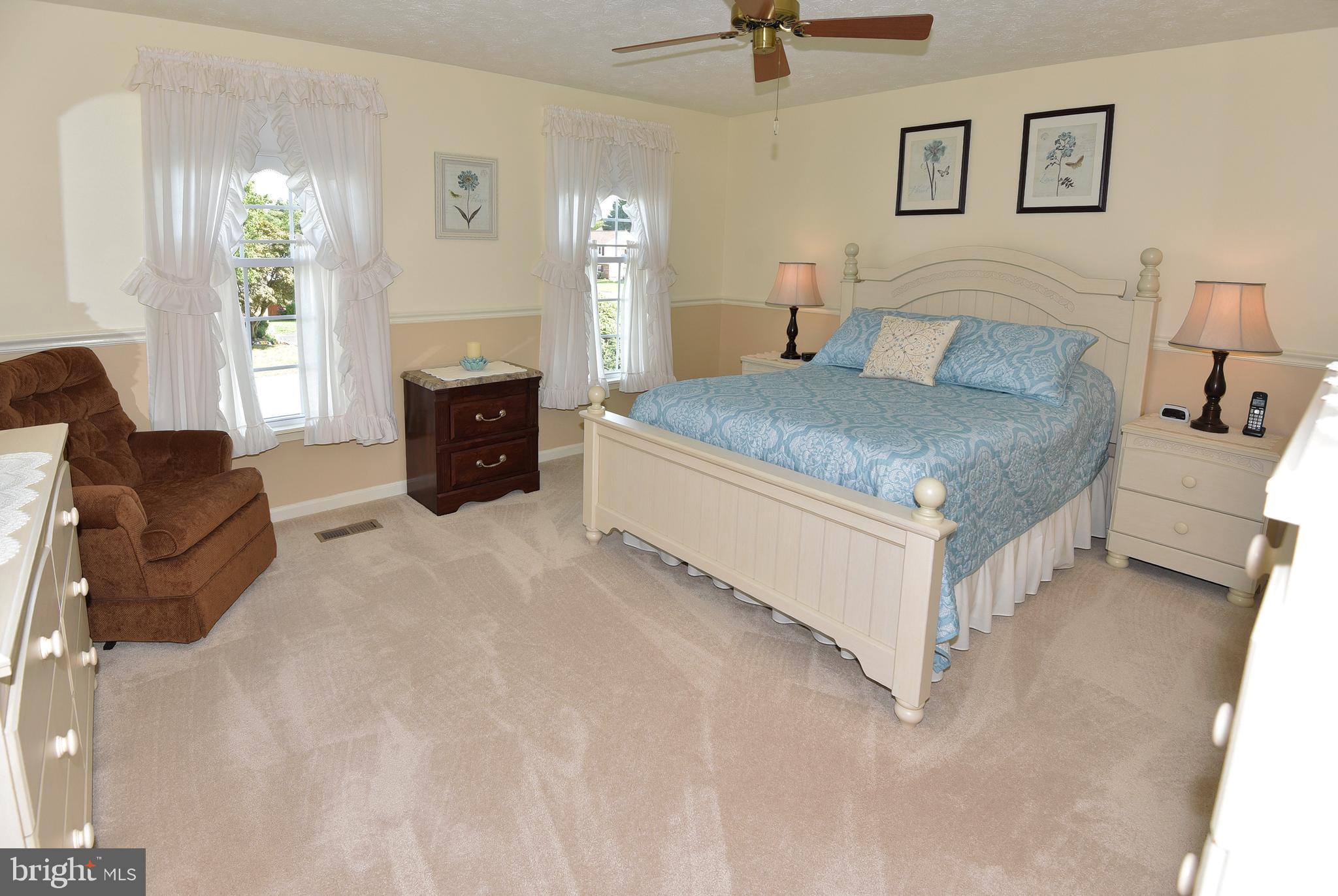 2909 Rockingham Court Pasadena, MD 21122 - Photo 17 of 49 Spacious master bedroom with natural light