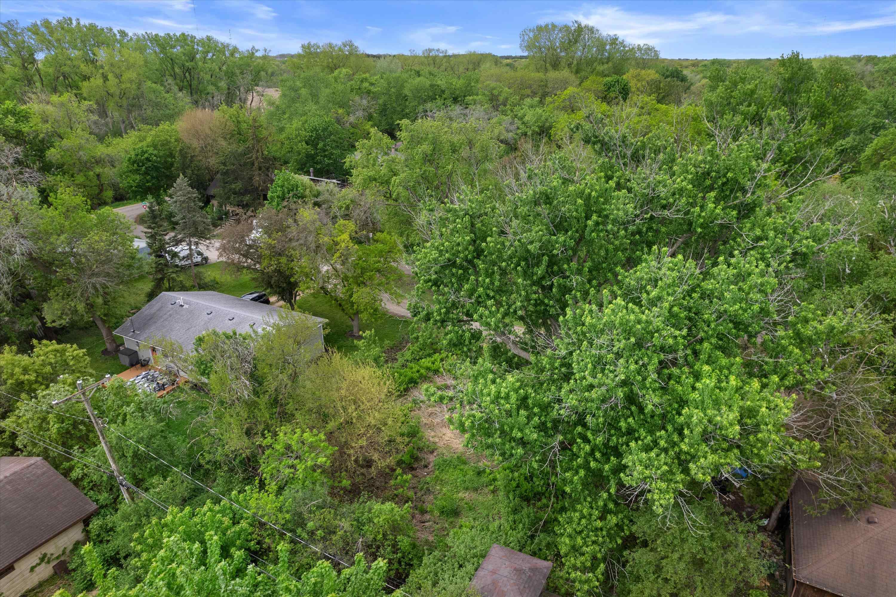 2025 Irwin Madison, WI 53713 - Photo 9 of 12 Gallery Image 9