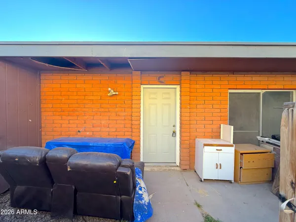 $1,000 | 433 West Ray Road, Unit C, Chandler, AZ 85225