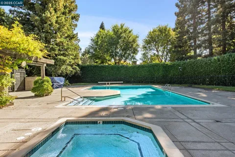 $1,028,000 | 1943 Highridge Court, Walnut Creek, CA 94597