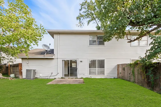 $1,450 | 1600 Hazelwood Street, Unit A, Conroe, TX 77301