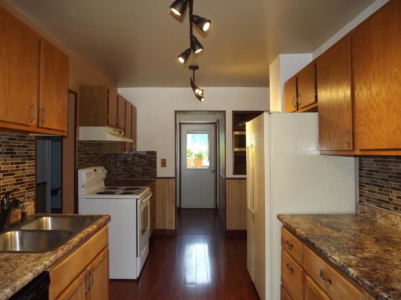 424 Douglas Street Rhinelander, WI 54501 - Photo 2 of 26 Gallery Image 2