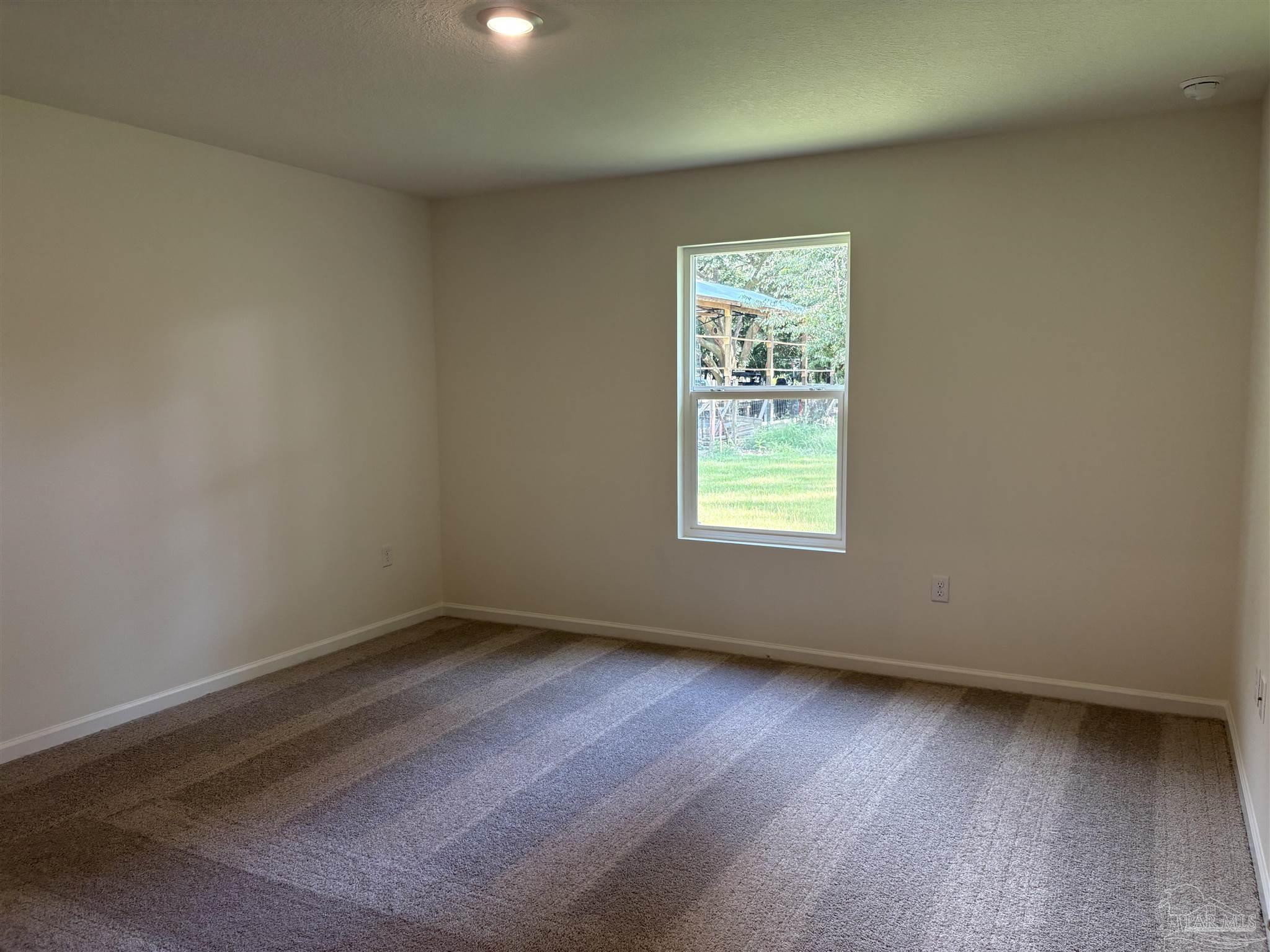 5709 Meadow Road Milton, FL 32583 - Photo 7 of 8 Gallery Image 7