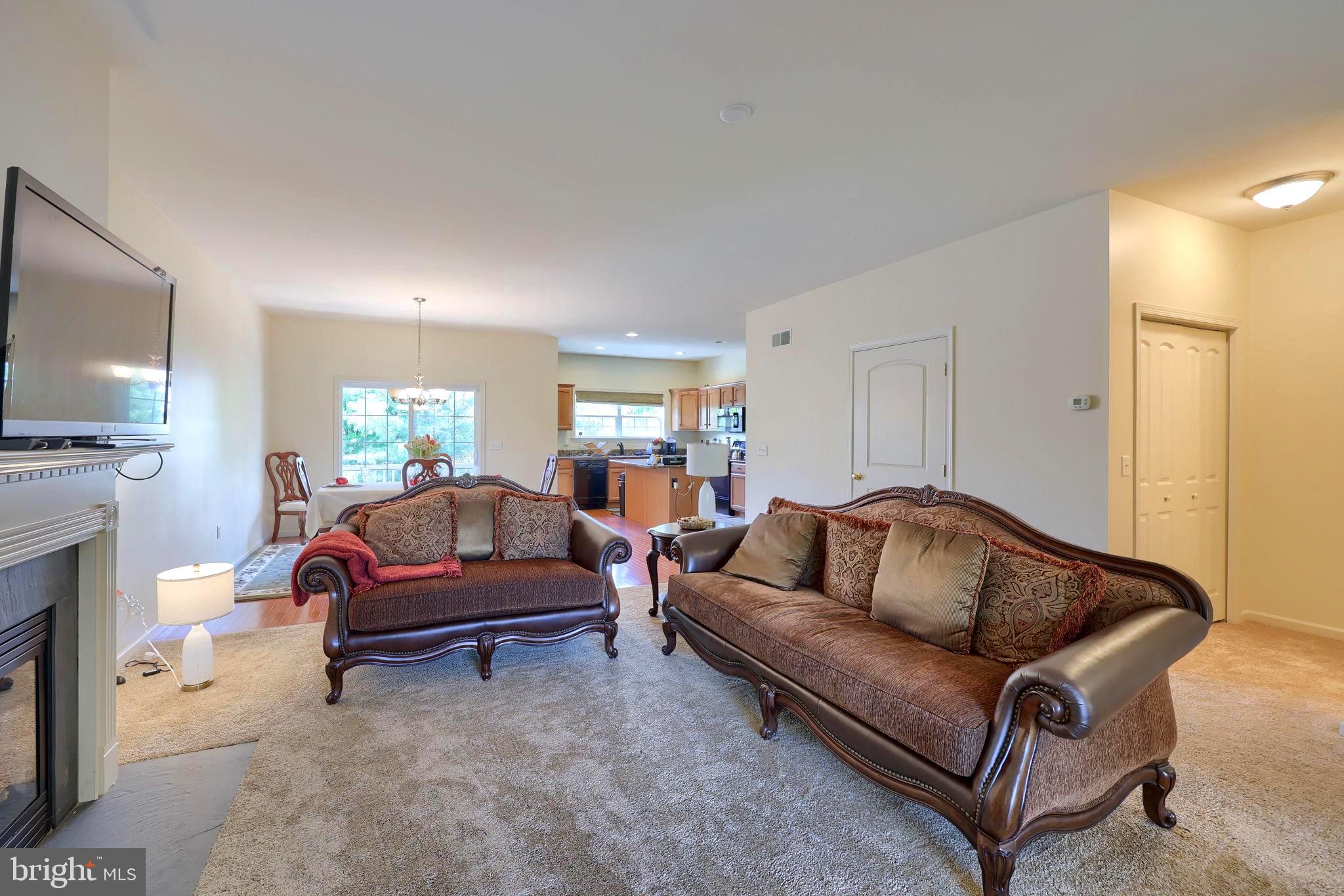 616 Petersburg Road Lancaster, PA 17601 - Photo 6 of 40 Living Room