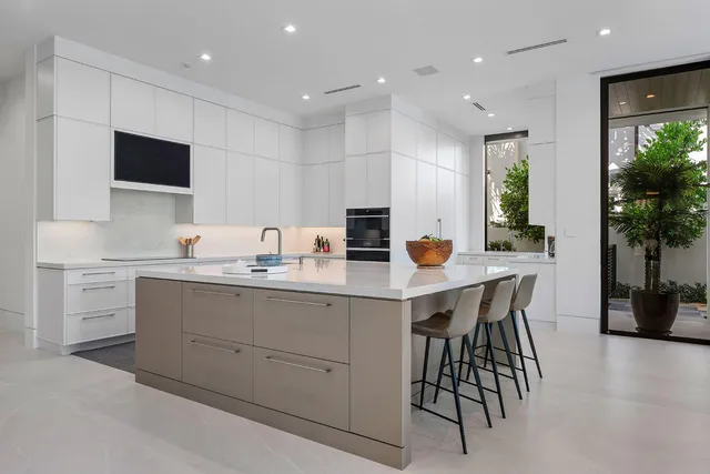 $20,000,000 | 175 Alexander Palm Road, Boca Raton, FL 33432