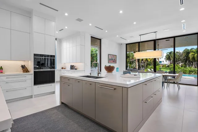 $20,000,000 | 175 Alexander Palm Road, Boca Raton, FL 33432