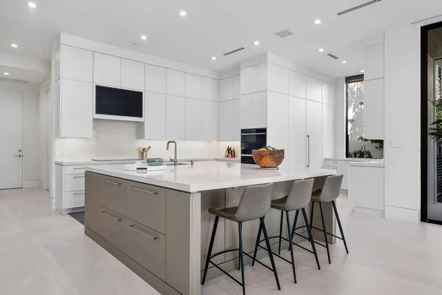 $20,000,000 | 175 Alexander Palm Road, Boca Raton, FL 33432