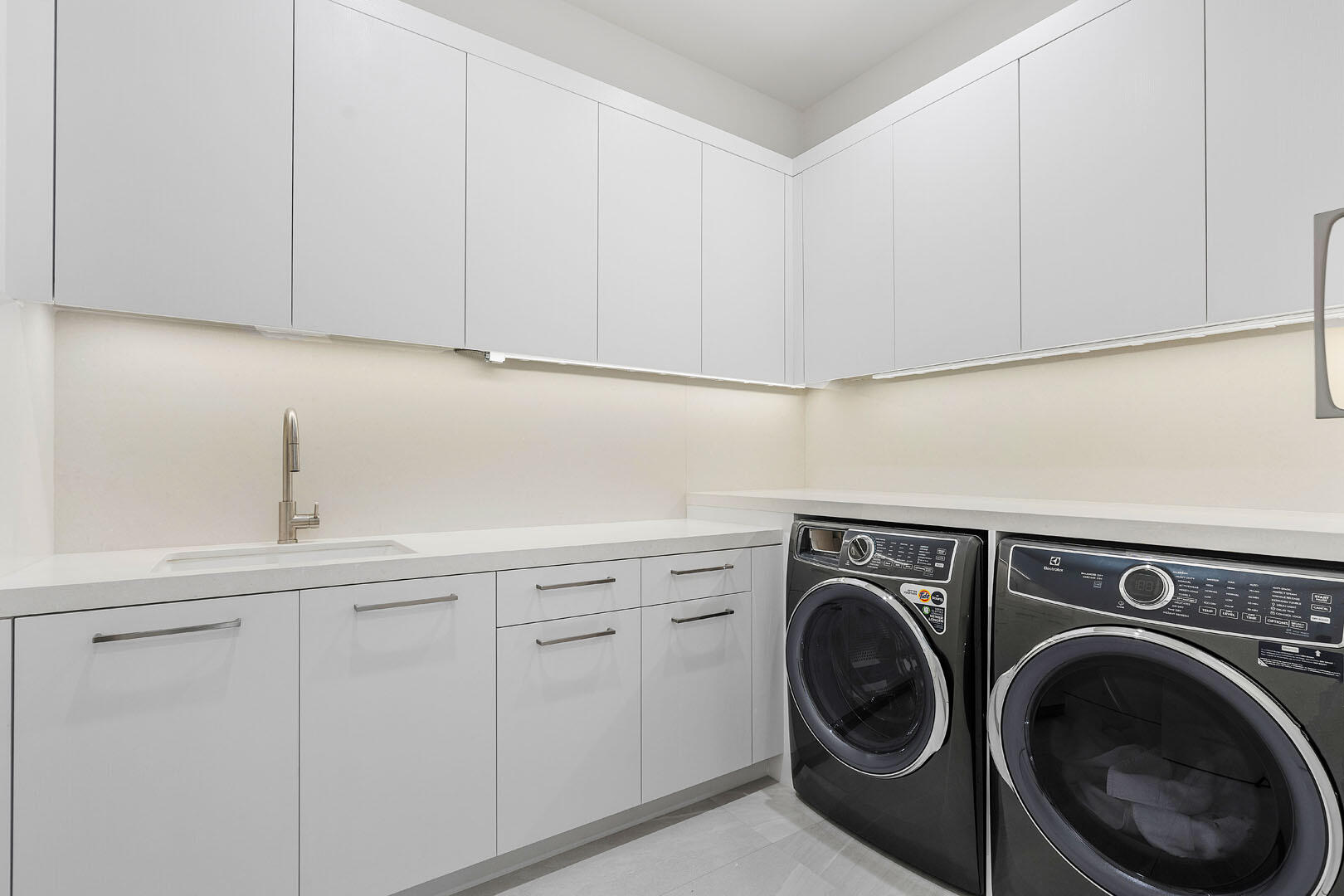 175 Alexander Palm Road Boca Raton, FL 33432 - Photo 32 of 71 a utility room with sink dryer and washer