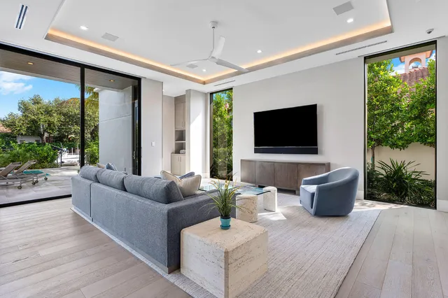 $20,000,000 | 175 Alexander Palm Road, Boca Raton, FL 33432