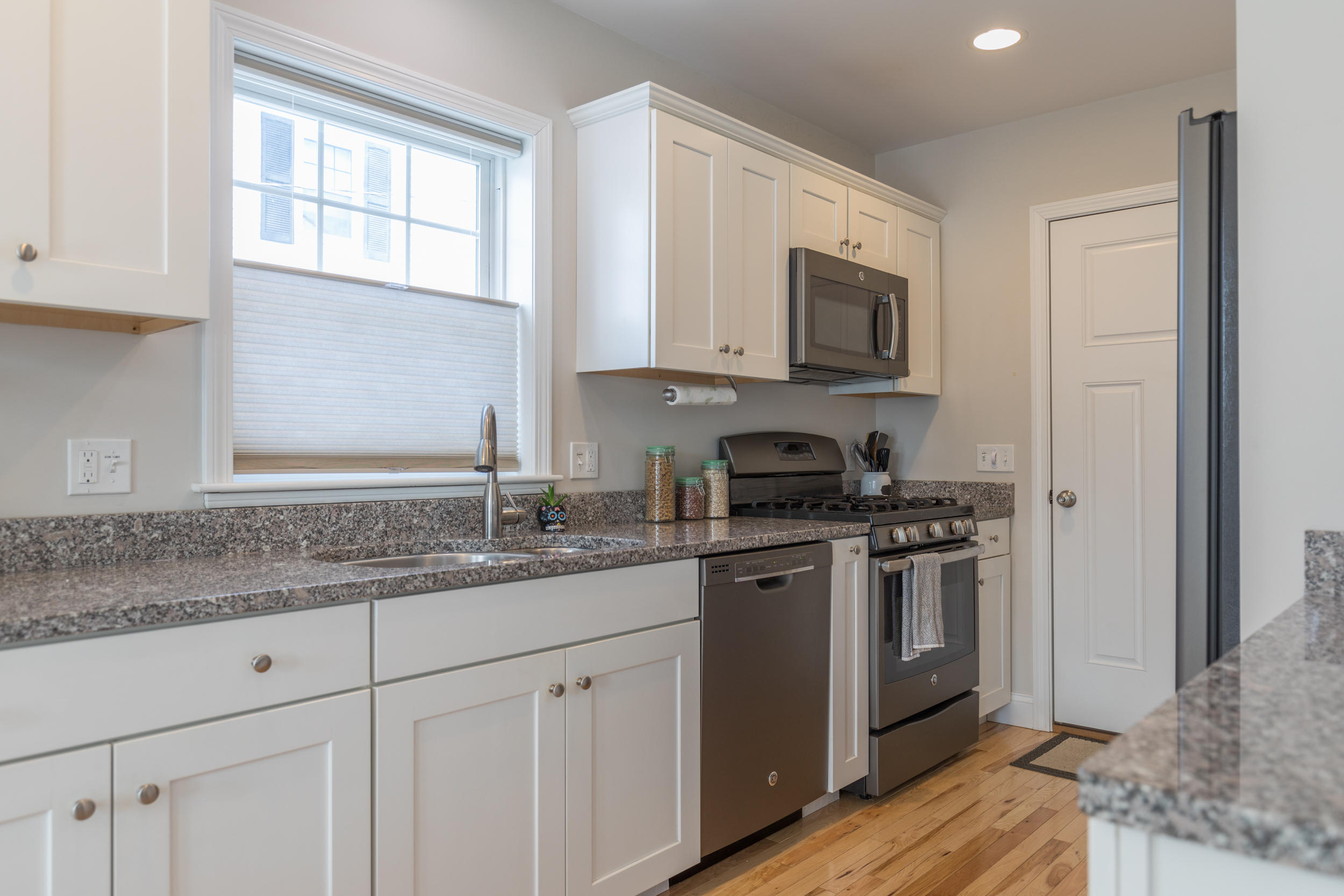 5 Cumberland Road South Portland, ME 04106 - Photo 9 of 22 5 Cumberland Road