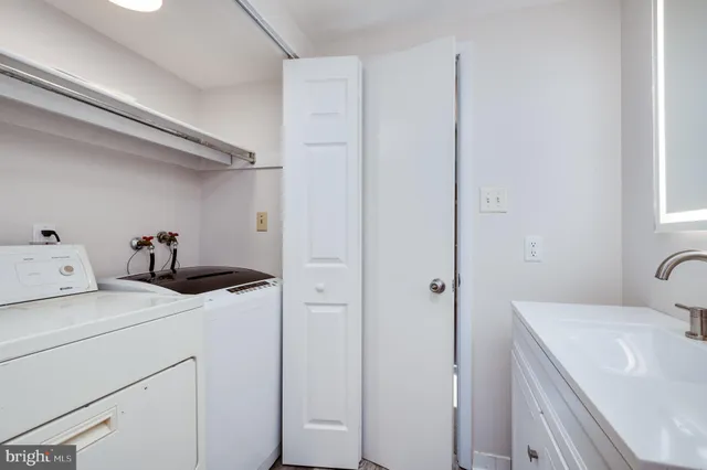 $2,000 | 2912 State Hill Road, Unit B2, Wyomissing, PA 19610