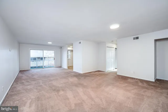 $2,000 | 2912 State Hill Road, Unit B2, Wyomissing, PA 19610