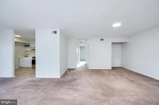 $2,000 | 2912 State Hill Road, Unit B2, Wyomissing, PA 19610