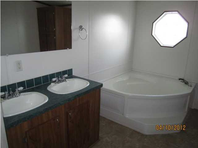 327 Wire Road Pelahatchie, MS 39145 - Photo 17 of 24 Photo 17