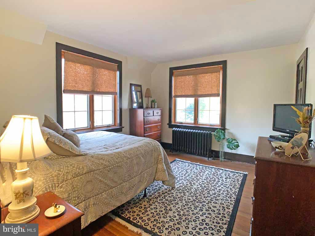 907 Overton Avenue Yardley, PA 19067 - Photo 23 of 36 Bedroom #3 ( 2nd Level)