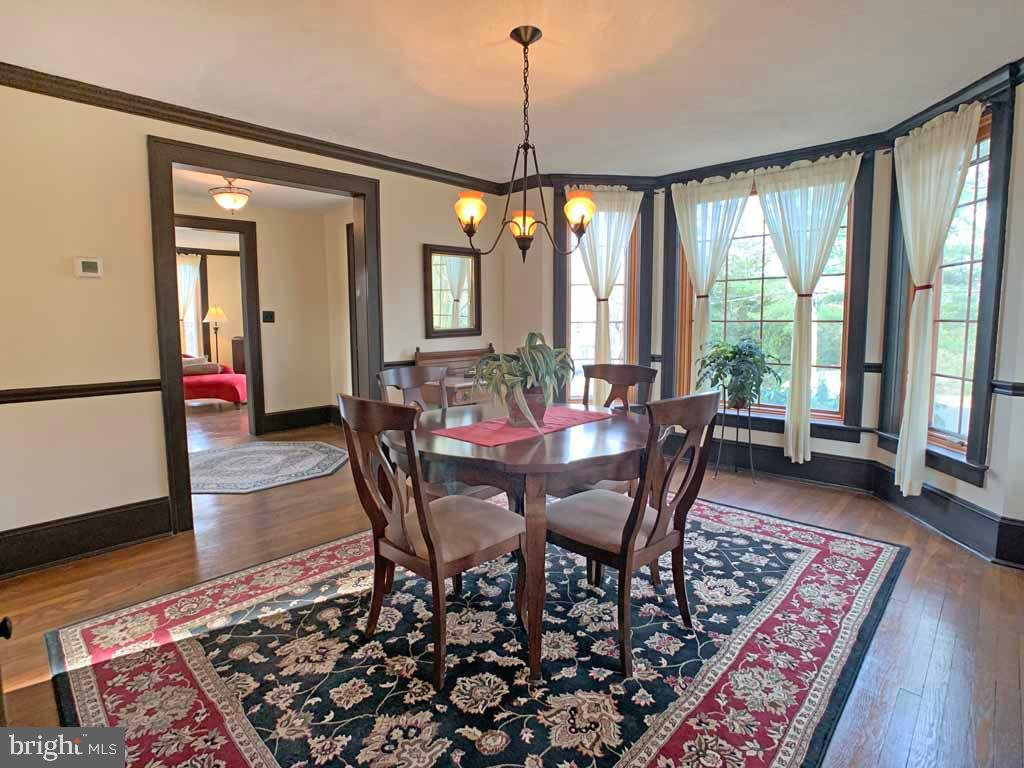 907 Overton Avenue Yardley, PA 19067 - Photo 6 of 36 Sweeping Floor to Ceiling Windows