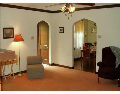 9710 Bellcrest Road, Unit 1 Pittsburgh, PA 15237 - Photo 3 of 8