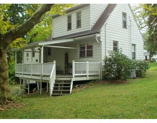 9710 Bellcrest Road, Unit 1 Pittsburgh, PA 15237 - Photo 7 of 8