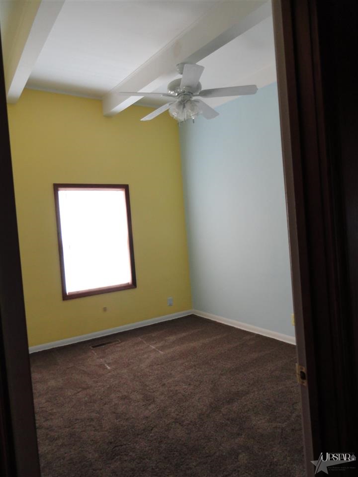 327 Stratton Way Decatur, IN 46733 - Photo 12 of 21