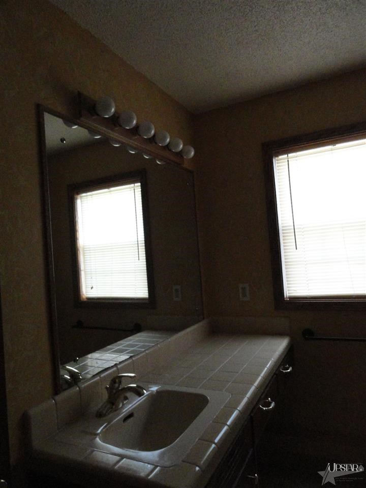 327 Stratton Way Decatur, IN 46733 - Photo 19 of 21