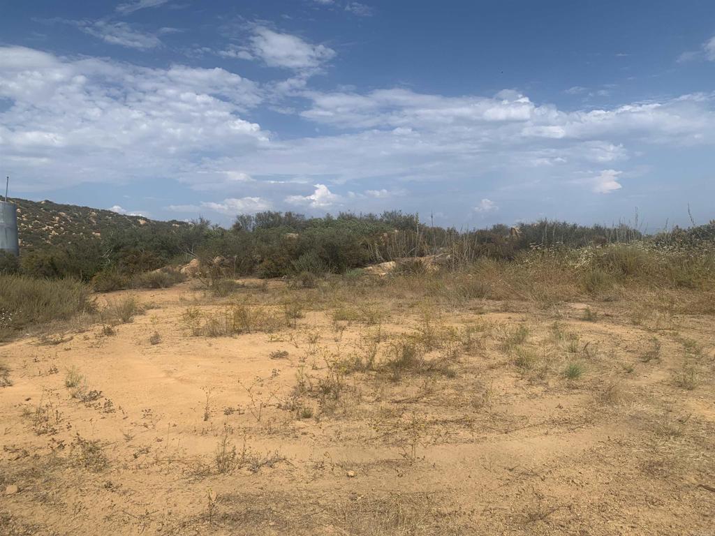 17484 Rockwood Road Escondido, CA 92027 - Photo 5 of 9 a view of lake