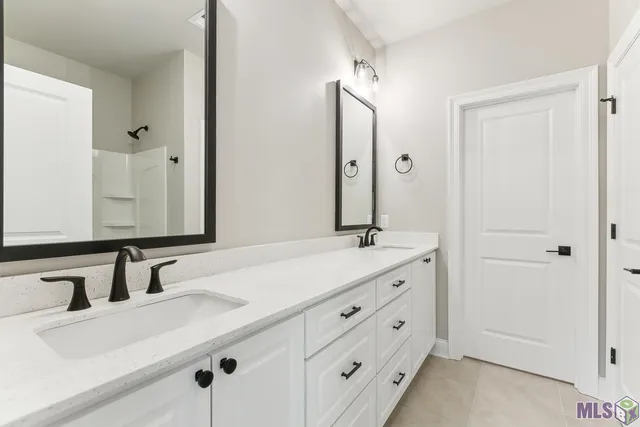 $299,500 | 6102 D'une Terre Avenue, Baton Rouge, LA 70806