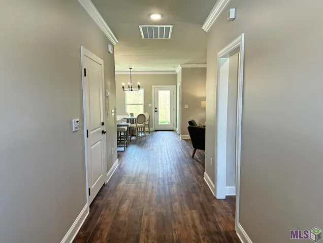 $299,500 | 6102 D'une Terre Avenue, Baton Rouge, LA 70806