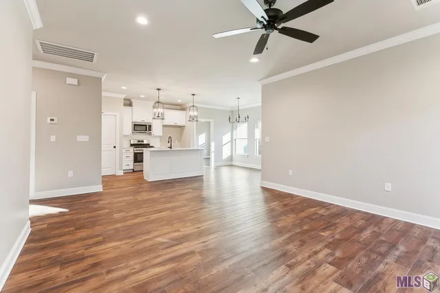 $299,500 | 6102 D'une Terre Avenue, Baton Rouge, LA 70806