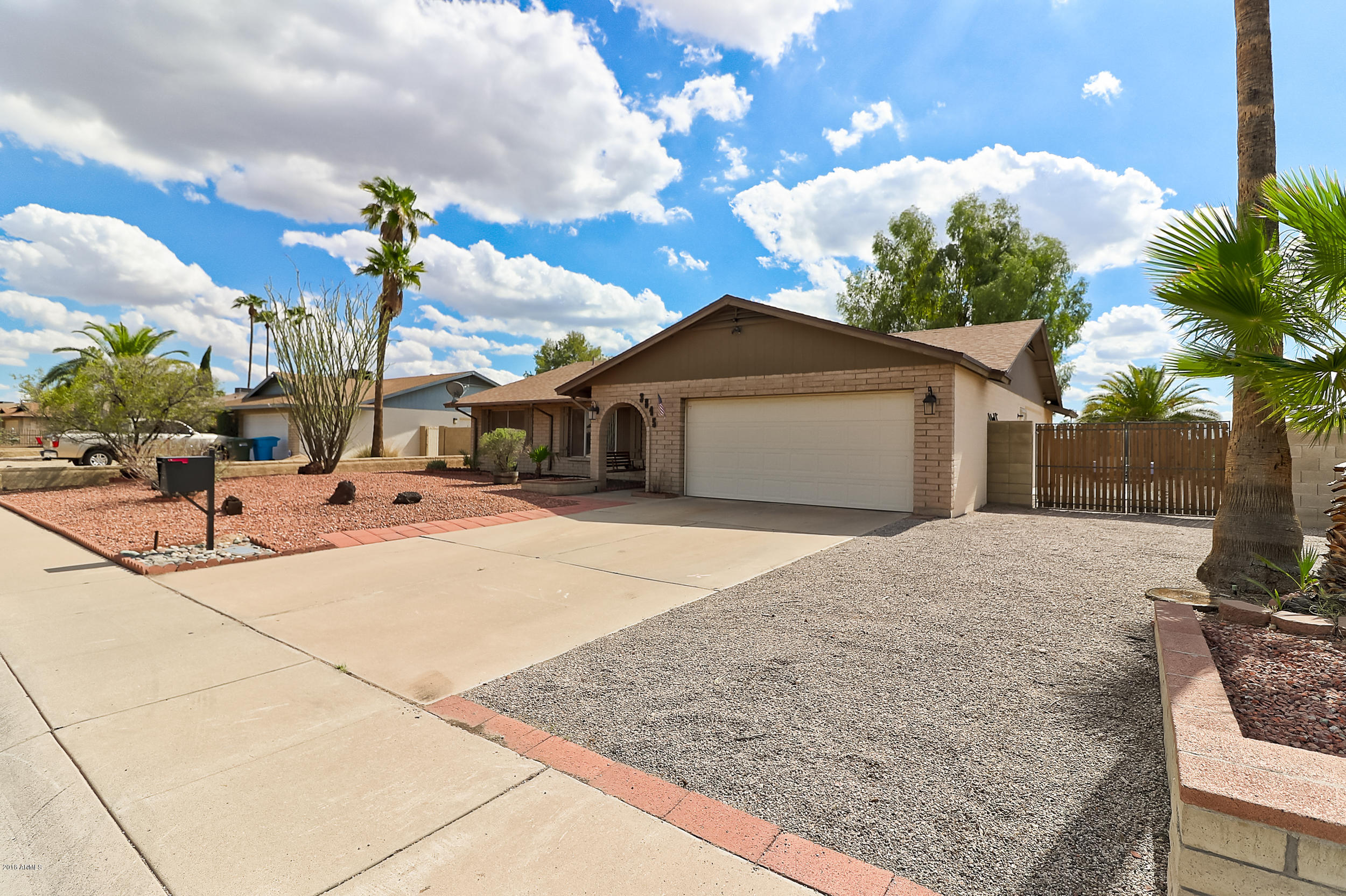 3845 West Phelps Road Phoenix, AZ 85053 - Photo 3 of 34 A (1)