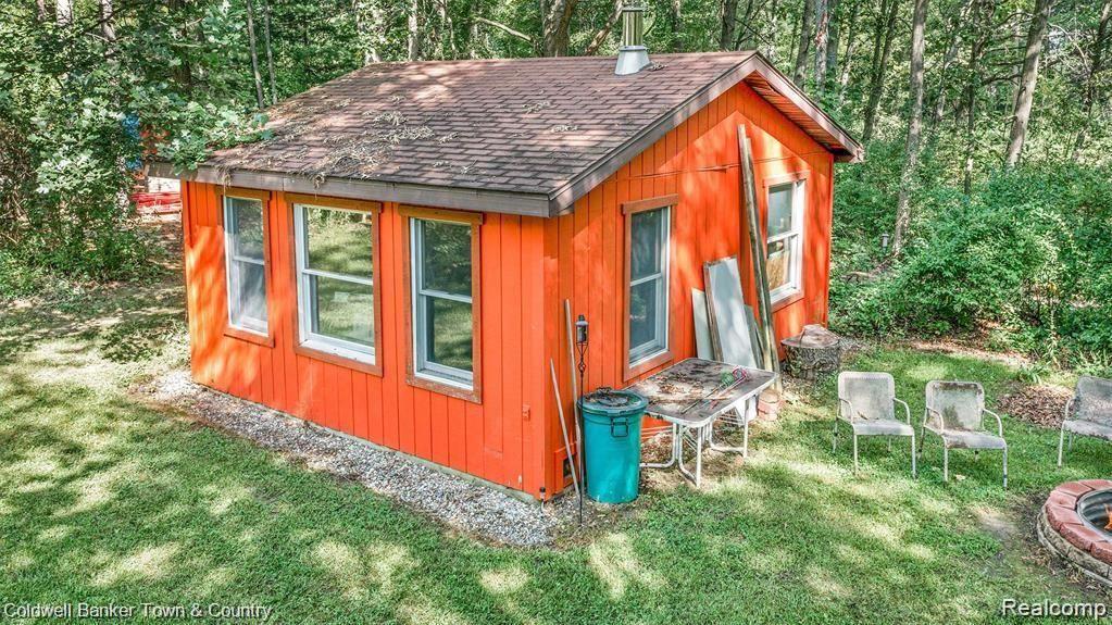 8753 Beardslee Road Perry, MI 48872 - Photo 7 of 39