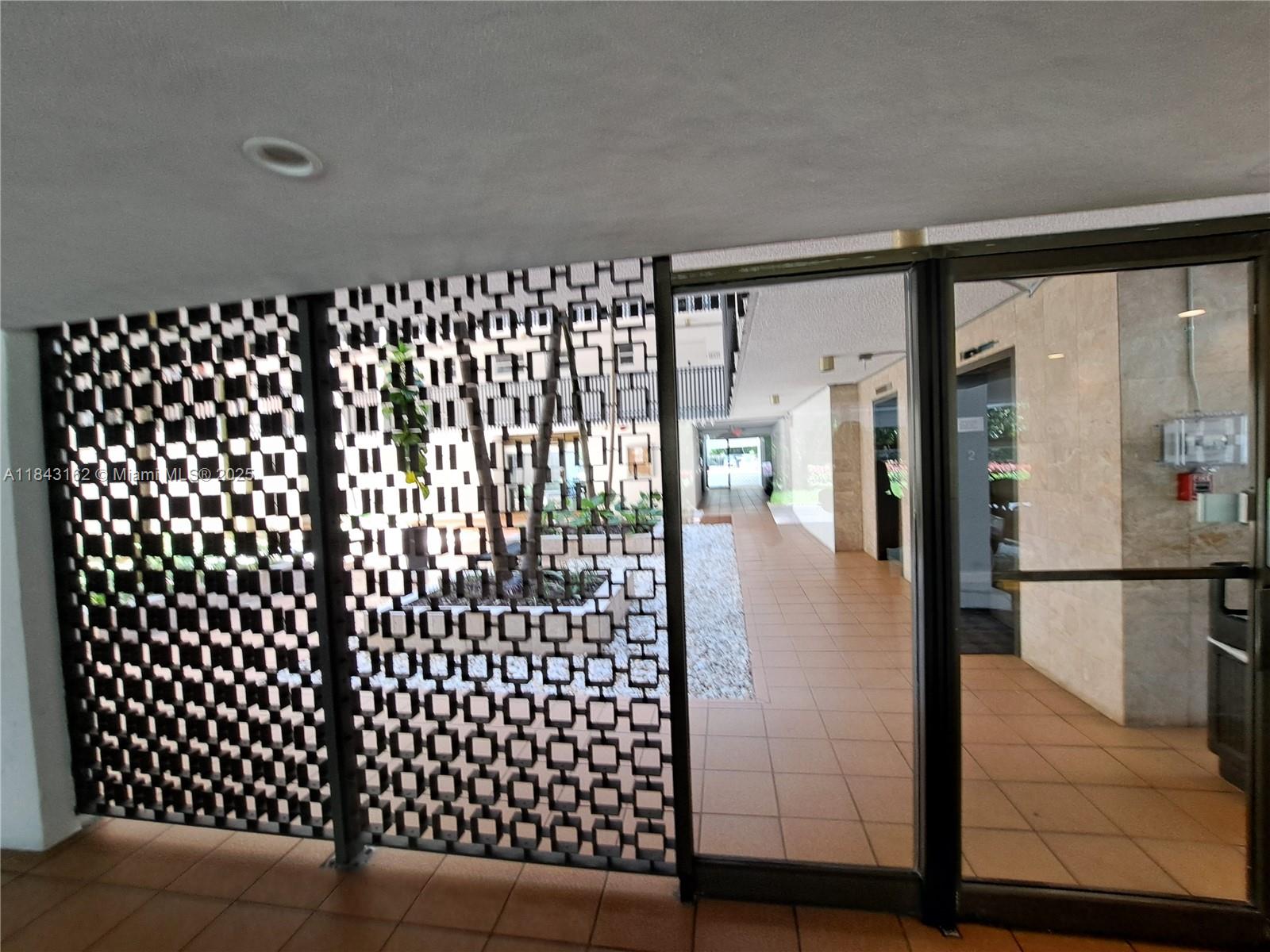 100 Ocean Ln Drive, Unit 403 Key Biscayne, FL 33149 - Photo 3 of 27 a view of entryway