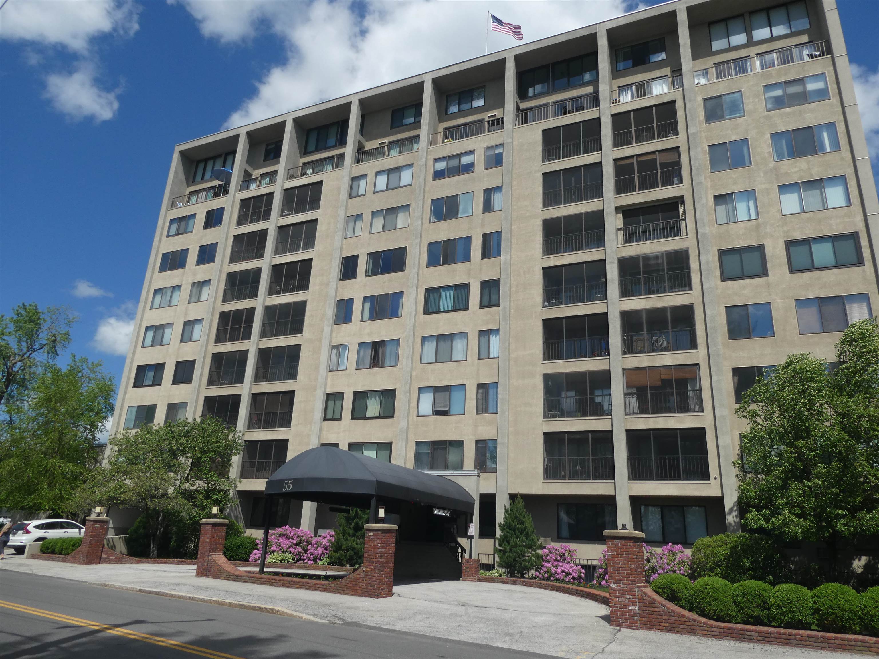 55 River Road, Unit 10H Manchester, NH 03104 - Photo 1 of 2