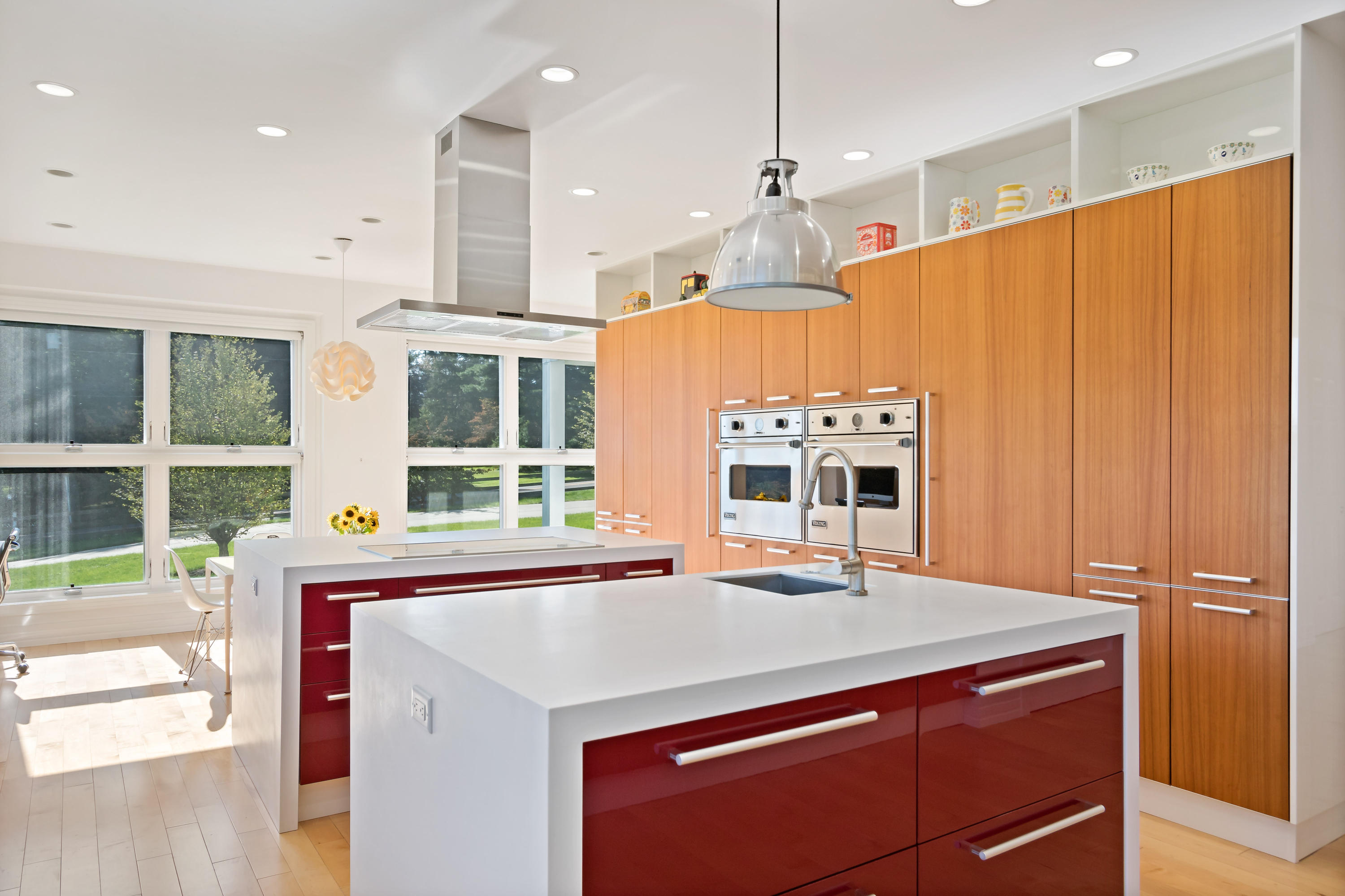 19 Pembroke Road Darien, CT 06820 - Photo 4 of 40 23