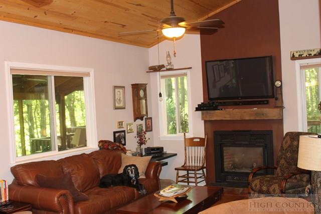 420 Cameron Mountain Road Jefferson, NC 28629 - Photo 13 of 27 Gallery Image 13