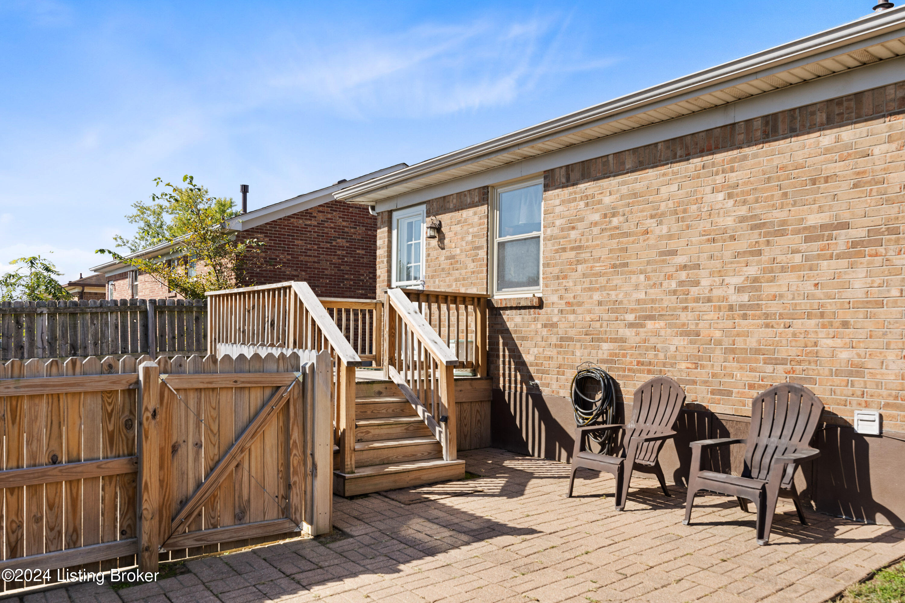 12305 Ridgemont Road Louisville, KY 40229 - Photo 25 of 28 025