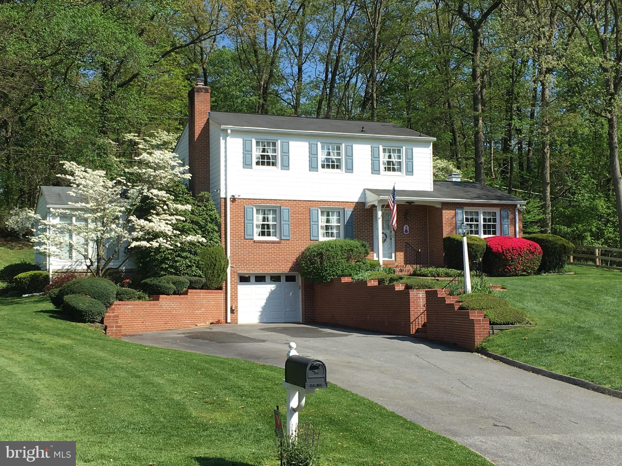 2921 Pinewick Road Ellicott City, MD 21042 - Photo 26 of 29 Exterior (Front)