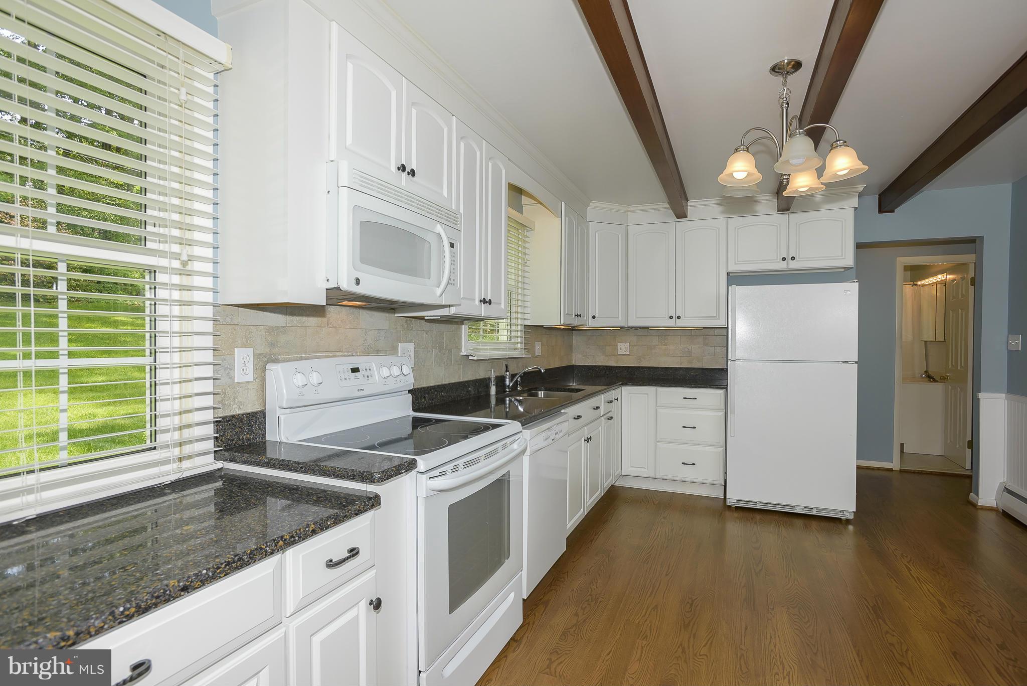 2921 Pinewick Road Ellicott City, MD 21042 - Photo 4 of 29 Kitchen