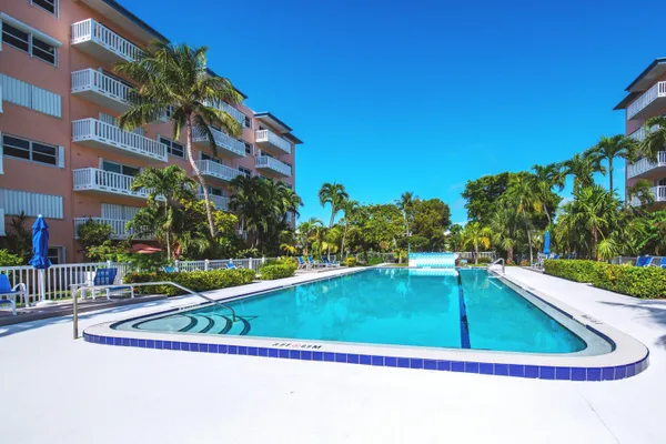$549,000 | 2601 South Roosevelt Boulevard, Unit 608B, Key West, FL 33040