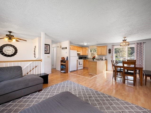 3918 East Pegasus Road Mead, WA 99021 - Photo 5 of 30 Gallery Image 5